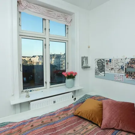 Two-storey - Historic & Charming *
